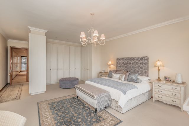 5 Bedroom Property for Sale in Aurora Western Cape